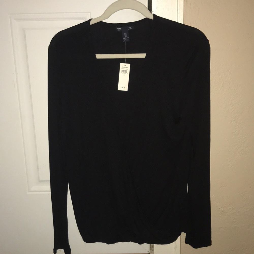 Black Gap long sleeve that crosses over in front